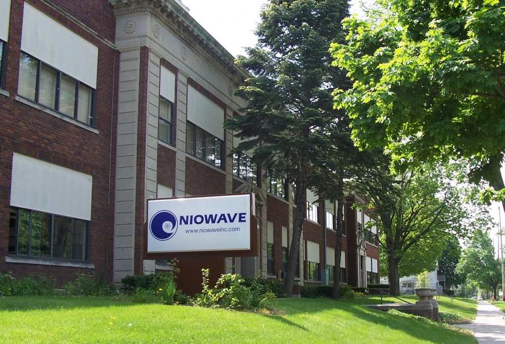 Niowave is housed in a former elementary school in Lansing, Michigan. The research and development of superconducting accelerators takes place in classrooms, offices and lounges – even in the boiler room. The name Niowave is a combination of ‘niobium’ and ‘microwave’. Image: Niowave