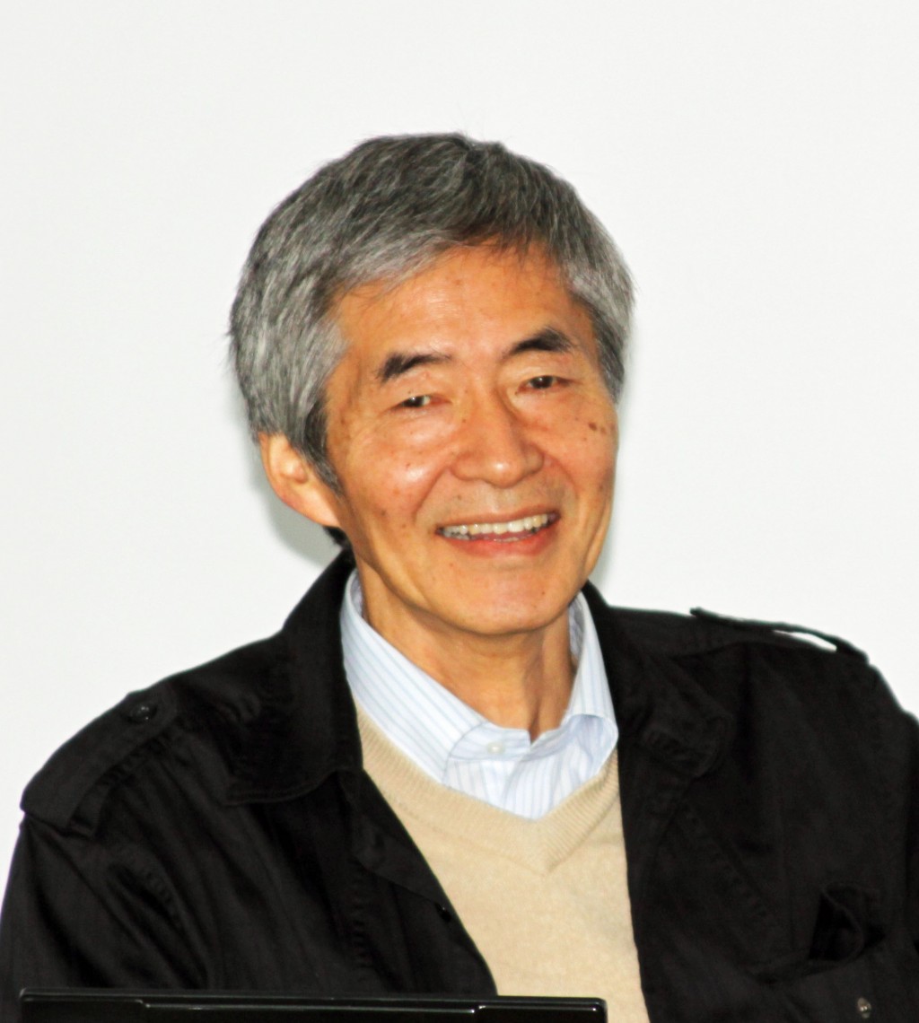 Kaoru Yokoya happily reporting to the EC on plans for a public unveiling of the TDR in Tokyo in December.