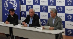Press conference announcing LCWS2019 in Sendai. From left: Hitoshi Yamamoto, Lyn Evans, Atsuto Suzuki