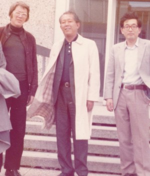 Koshiba (Center) and Yamada (right) in summer 1975